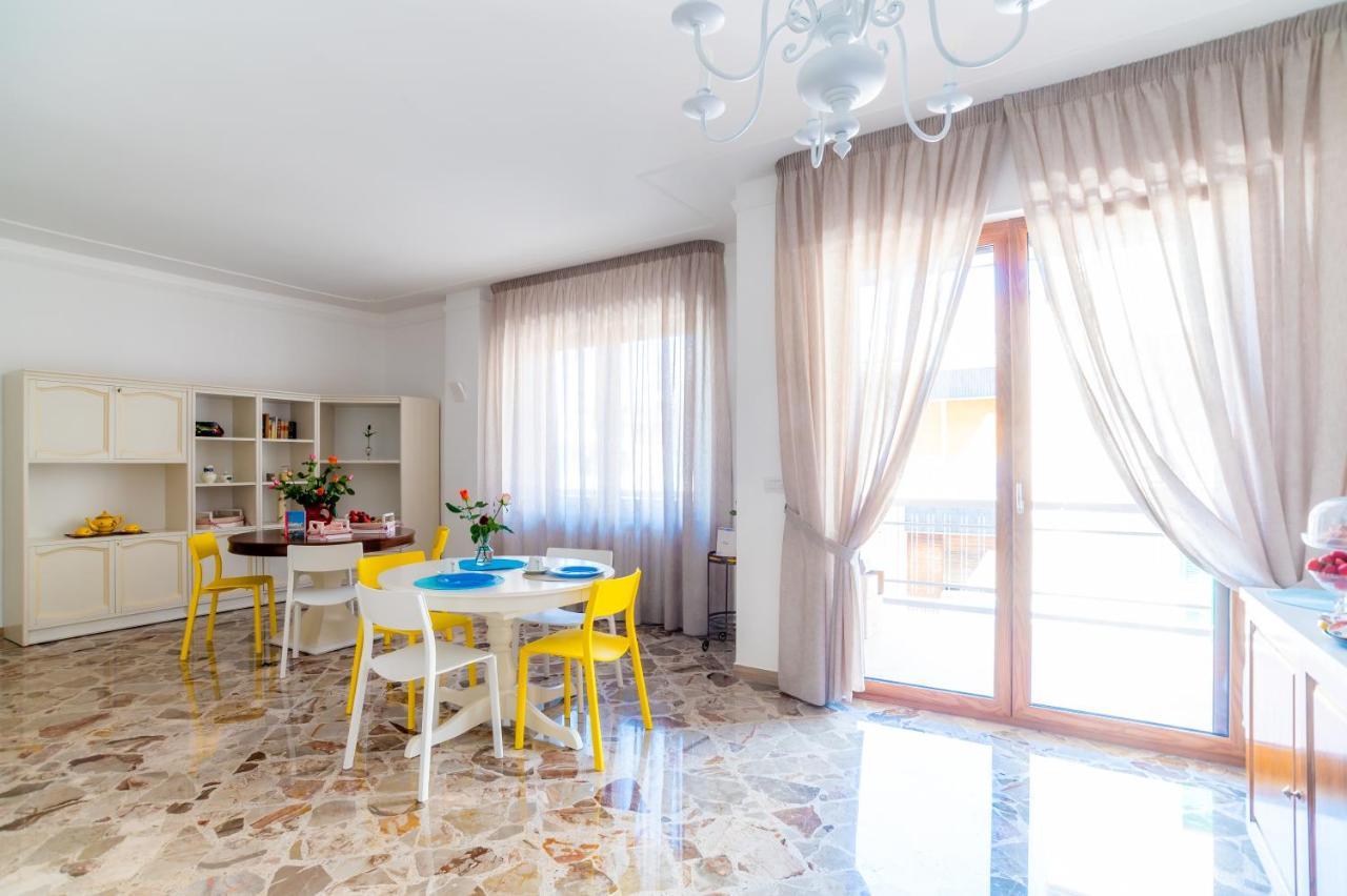 Le Calette Rooms - Puglia Mia Apartments モノーポリ エクステリア 写真