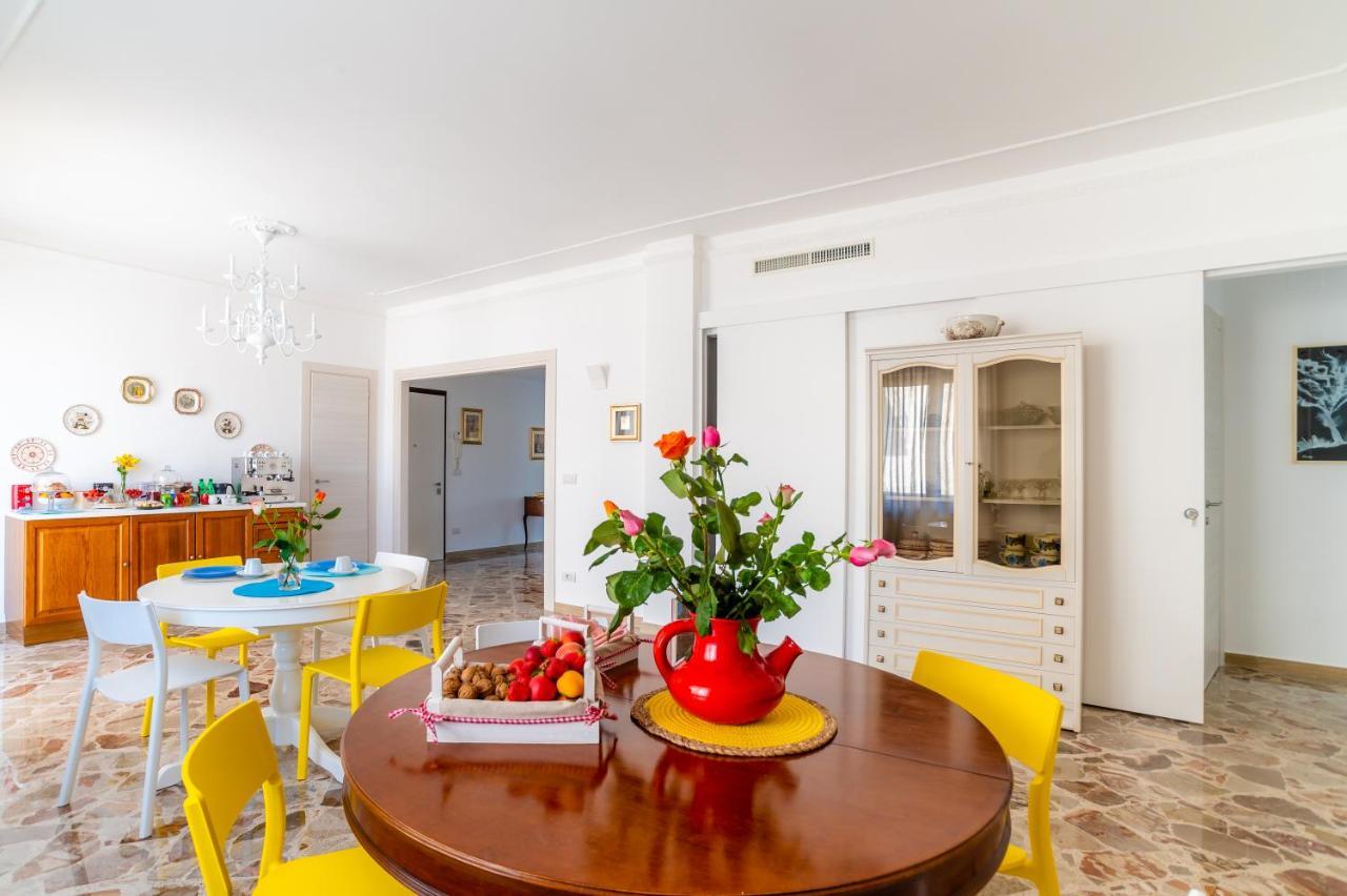 Le Calette Rooms - Puglia Mia Apartments モノーポリ エクステリア 写真