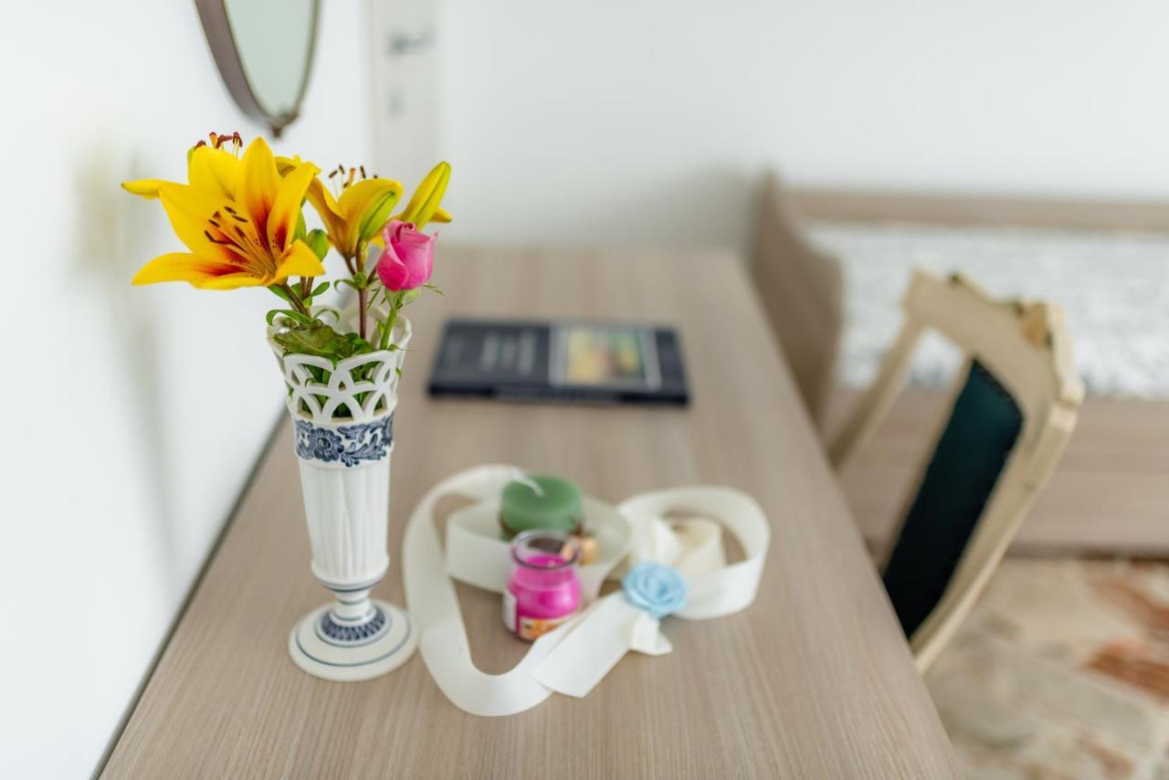Le Calette Rooms - Puglia Mia Apartments モノーポリ エクステリア 写真
