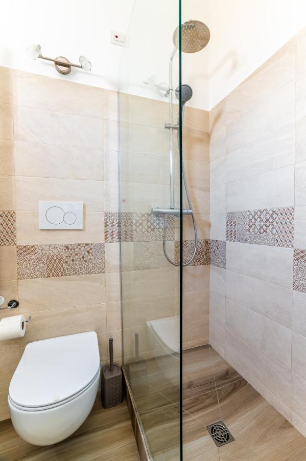 Le Calette Rooms - Puglia Mia Apartments モノーポリ エクステリア 写真