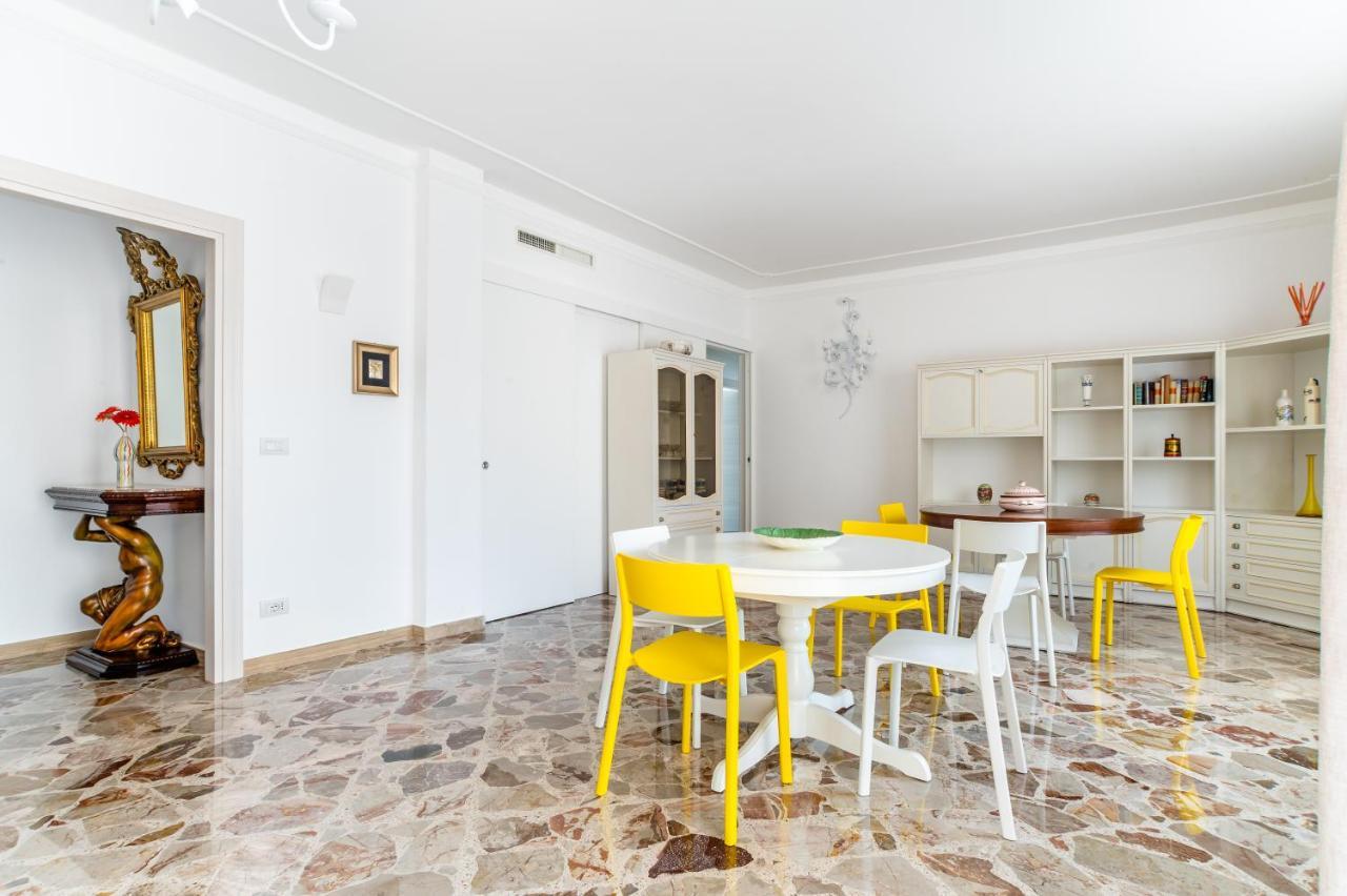 Le Calette Rooms - Puglia Mia Apartments モノーポリ エクステリア 写真