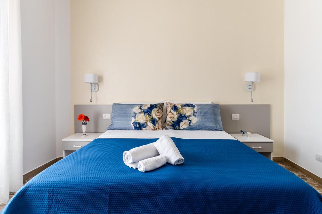 Le Calette Rooms - Puglia Mia Apartments モノーポリ エクステリア 写真