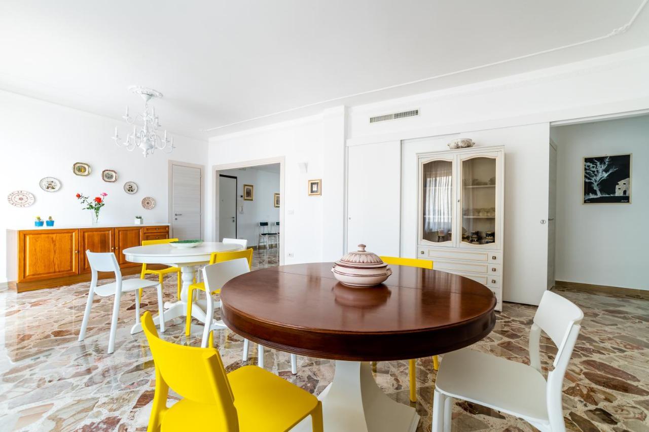 Le Calette Rooms - Puglia Mia Apartments モノーポリ エクステリア 写真