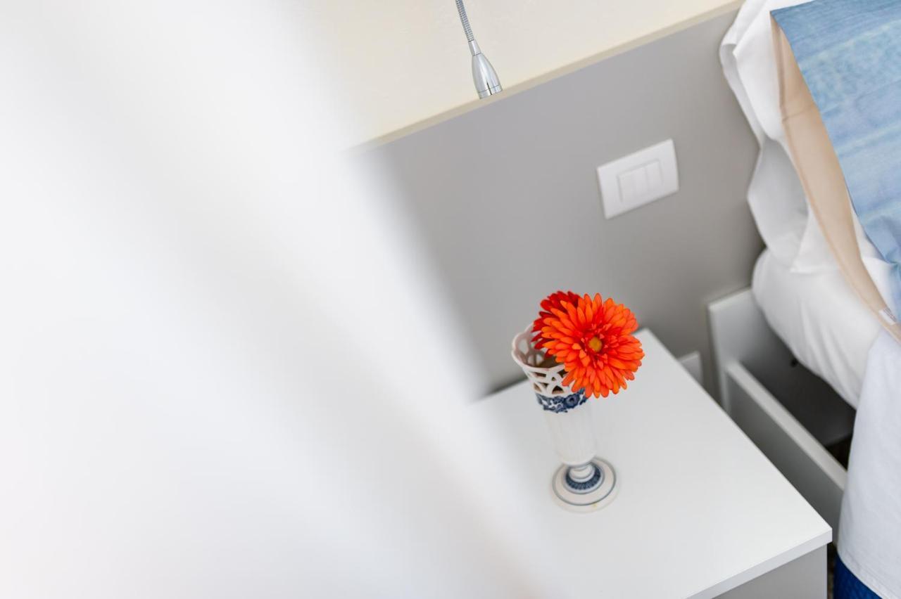 Le Calette Rooms - Puglia Mia Apartments モノーポリ エクステリア 写真