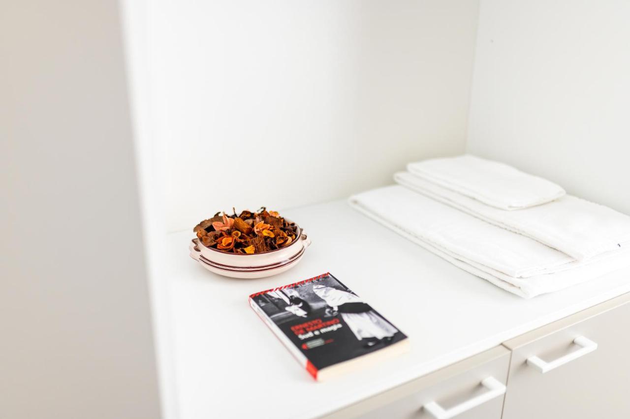 Le Calette Rooms - Puglia Mia Apartments モノーポリ エクステリア 写真